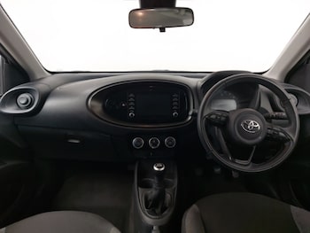 Used Toyota Aygo X 2022 for sale - 77142518: Photo