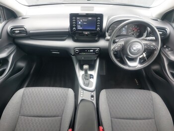Used Toyota Yaris 2023 for sale - 78952482: Photo