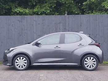 Used Toyota Yaris 2023 for sale - 78952482: Photo