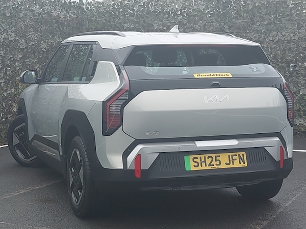 Used Kia EV3 2025 for sale - 76212600: Photo 3