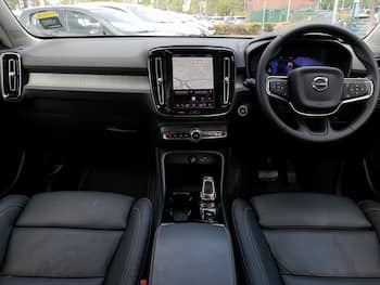 Used Volvo XC40 2025 for sale - 79732586: Photo