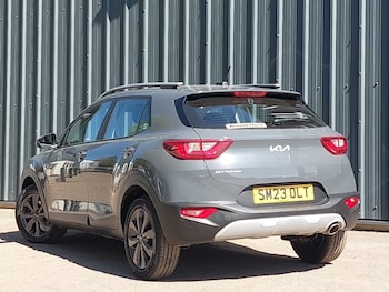 Used Kia Stonic 2023 for sale - 78467162: Photo