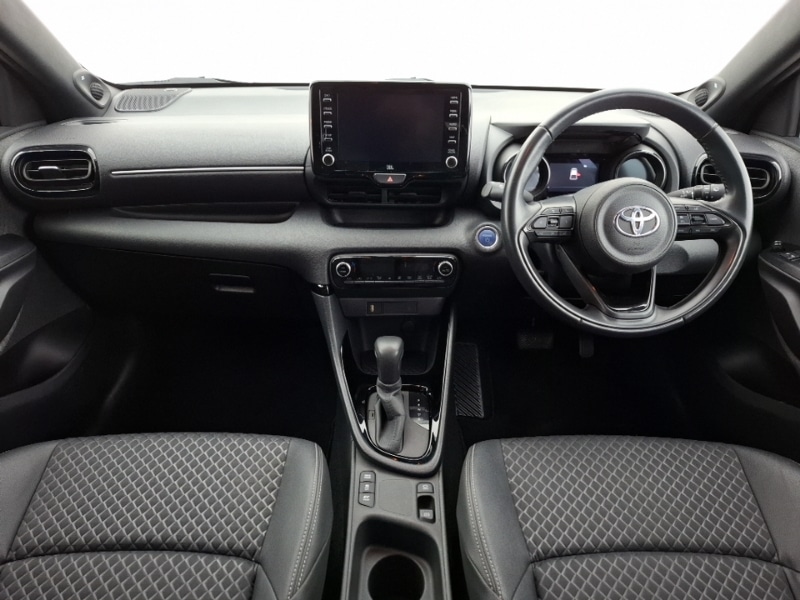 Used Toyota Yaris 2021 for sale - 77294064: Photo 2