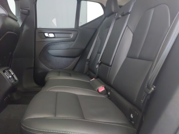 Used Volvo XC40 2024 for sale - 76221019: Photo 6