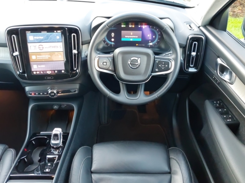 Used Volvo XC40 2023 for sale - 77057109: Photo 7