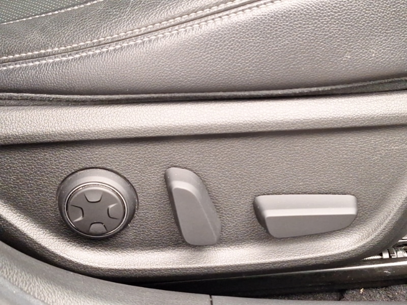 Used Genesis G70 2022 for sale - 76683343: Photo 12