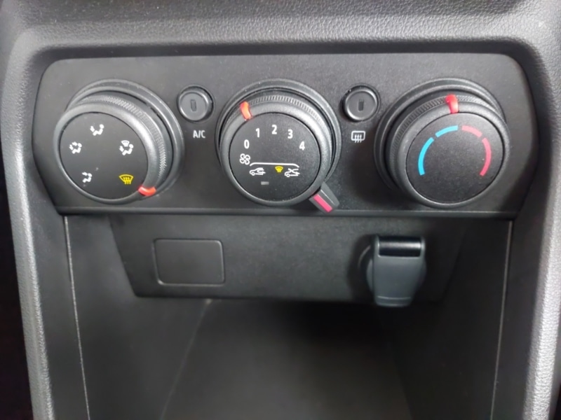 Used Dacia Sandero 2023 for sale - 76451646: Photo 12