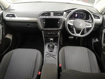 Used Volkswagen Tiguan Allspace 2023 for sale - 79367664: Photo