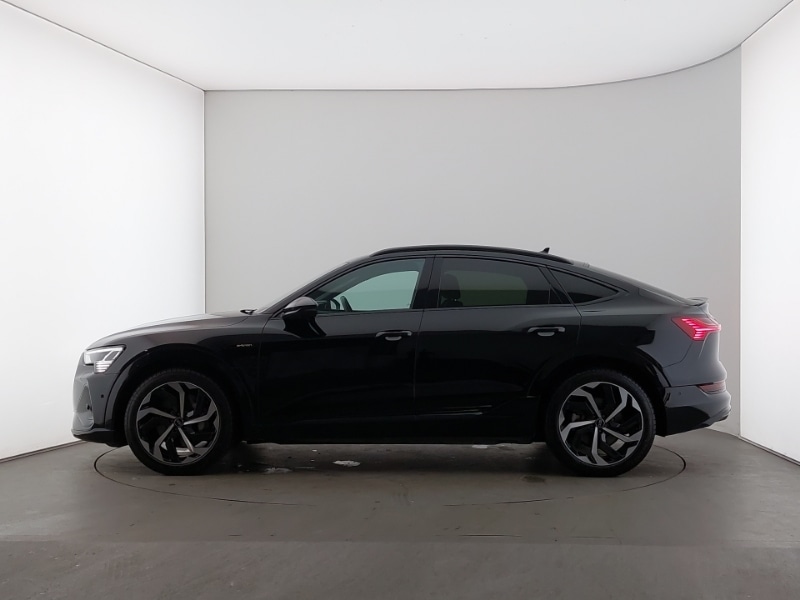 Used Audi e-tron 2022 for sale - 76959523: Photo 4