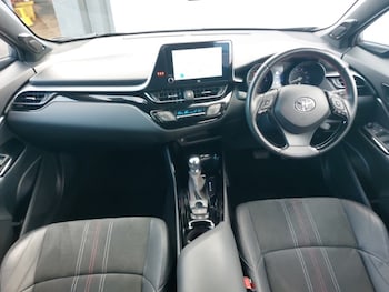 Used Toyota C-HR 2022 for sale - 77564557: Photo