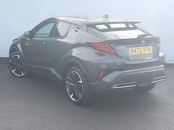 Used Toyota C-HR 2022 for sale - 77564557: Photo
