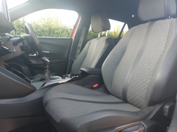 Used Peugeot 2008 2023 for sale - 76320941: Photo 5