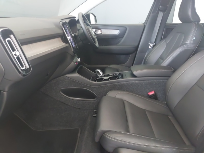 Used Volvo XC40 2024 for sale - 76854330: Photo 5