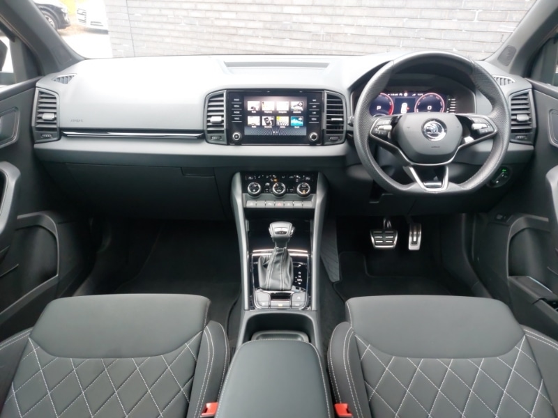 Used Skoda Karoq 2024 for sale - 76305888: Photo 2