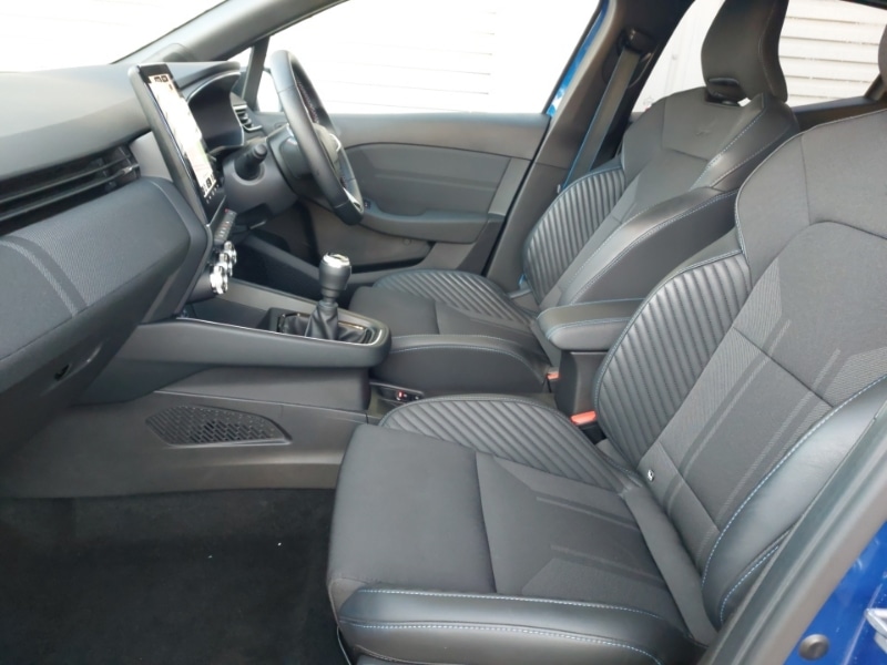 Used Renault Clio 2025 for sale - 77874635: Photo 5