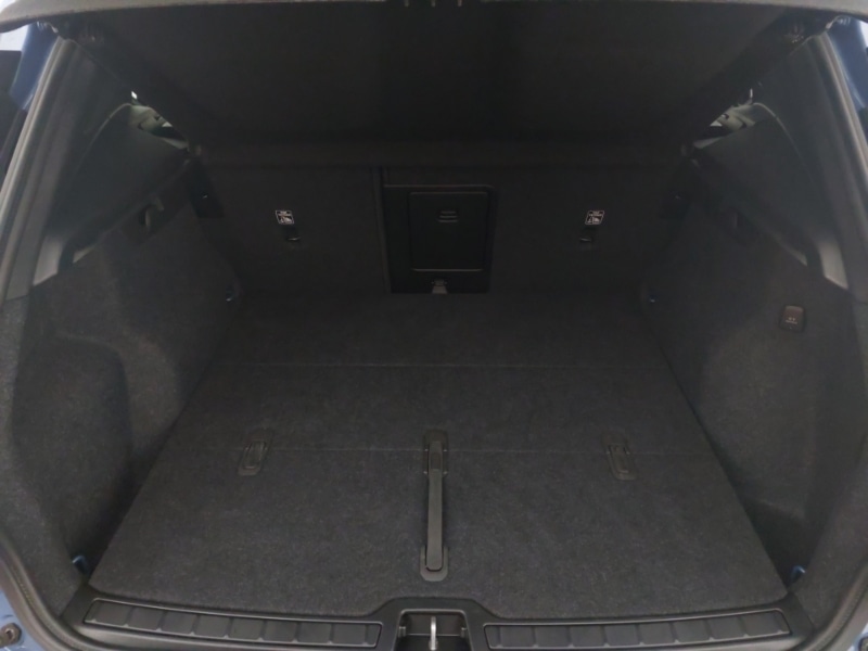 Used Volvo XC40 2024 for sale - 76778865: Photo 8