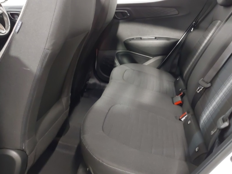 Used Hyundai i10 2023 for sale - 77482888: Photo 6