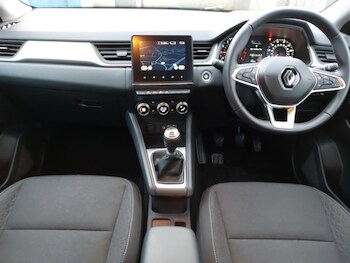 Used Renault Captur 2024 for sale - 77269927: Photo