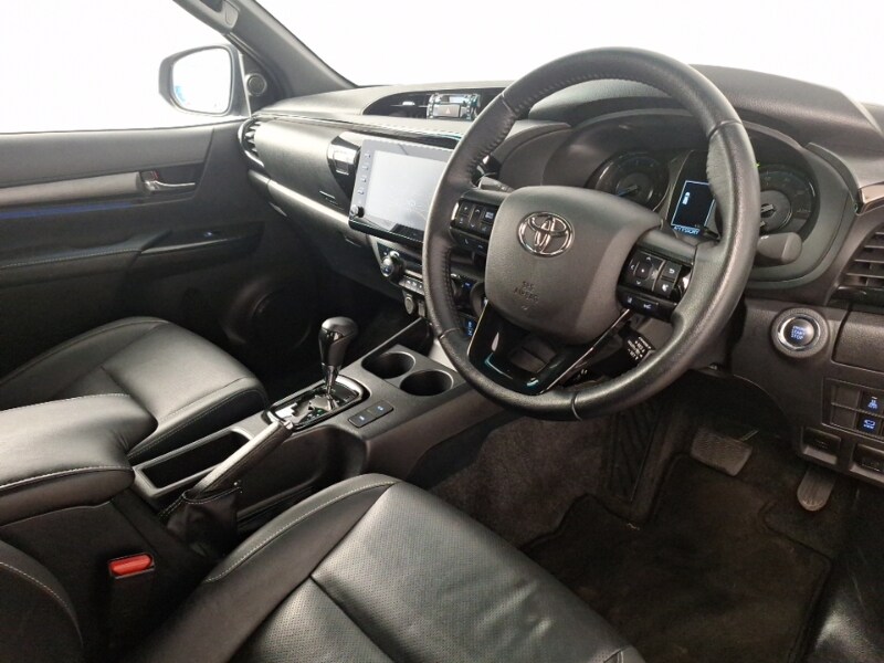 Used Toyota Hilux 2023 for sale - 78093327: Photo 11