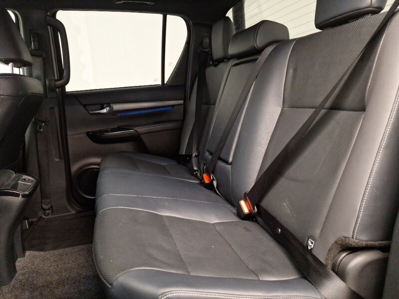 Used Toyota Hilux 2023 for sale - 78093327: Photo 6