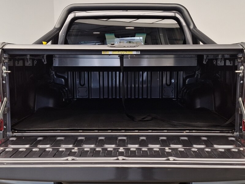 Used Toyota Hilux 2023 for sale - 78093327: Photo 8