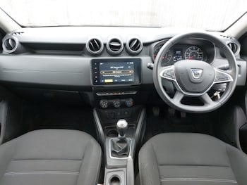 Used Dacia Duster 2023 for sale - 77483991: Photo