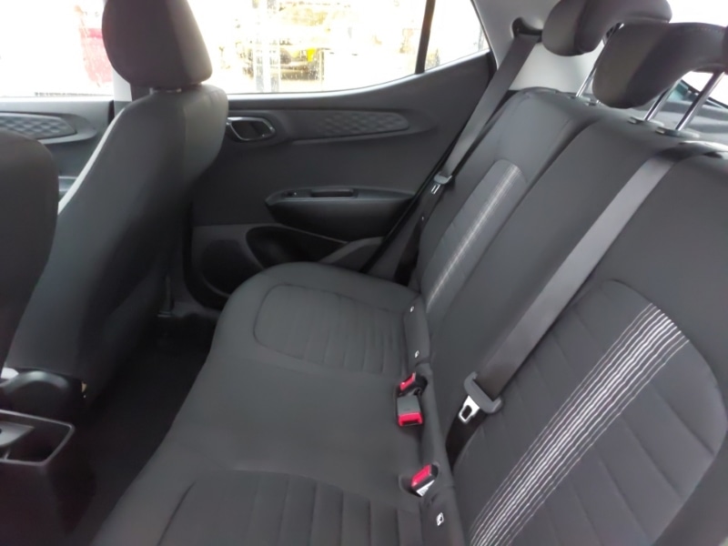 Used Hyundai i10 2023 for sale - 77269993: Photo 6