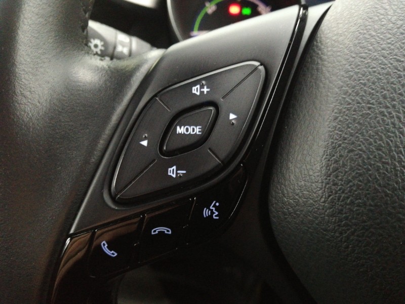 Used Toyota C-HR 2023 for sale - 77777893: Photo 10