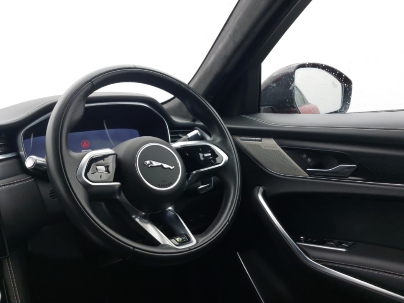 Used Jaguar F-Pace 2021 for sale - 76849450: Photo 10