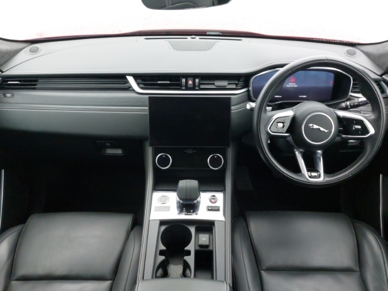 Used Jaguar F-Pace 2021 for sale - 76849450: Photo 2