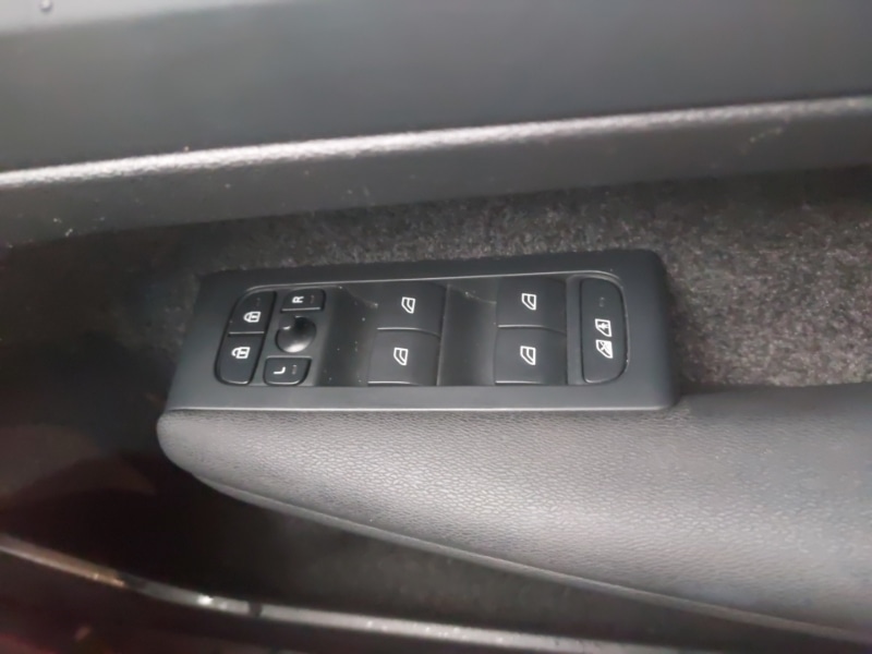 Used Volvo XC40 2022 for sale - 76898178: Photo 12