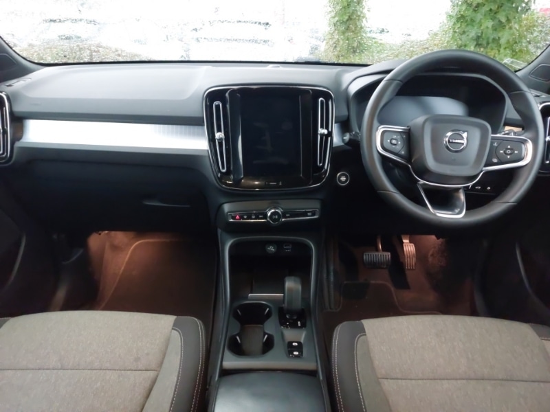 Used Volvo XC40 2022 for sale - 76898178: Photo 2