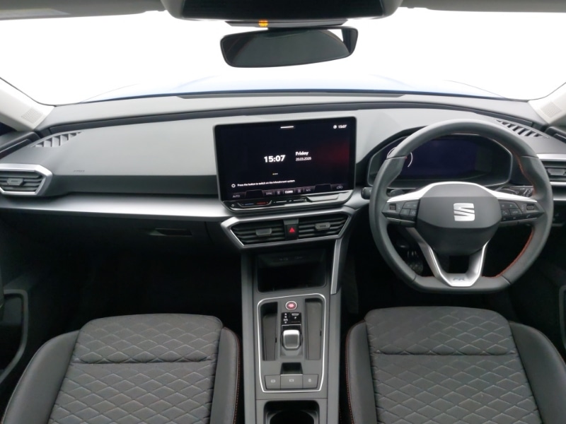 Used SEAT Leon 2025 for sale - 77999125: Photo 2