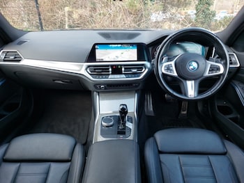Used BMW 3 Series 2021 for sale - 77717481: Photo