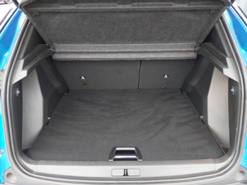 Used Peugeot 2008 2022 for sale - 76764312: Photo 8