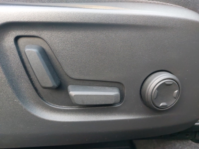 Used Volvo XC40 2023 for sale - 77874932: Photo 12