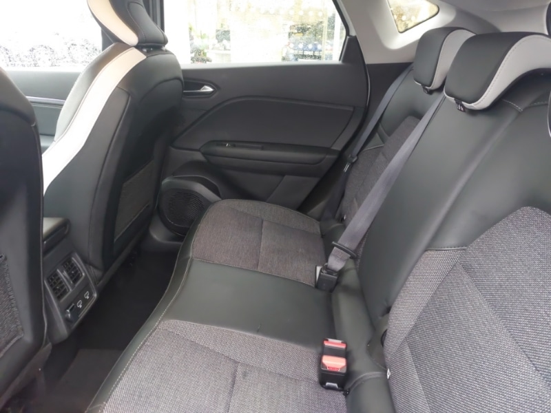 Used Renault Captur 2024 for sale - 76695430: Photo 6