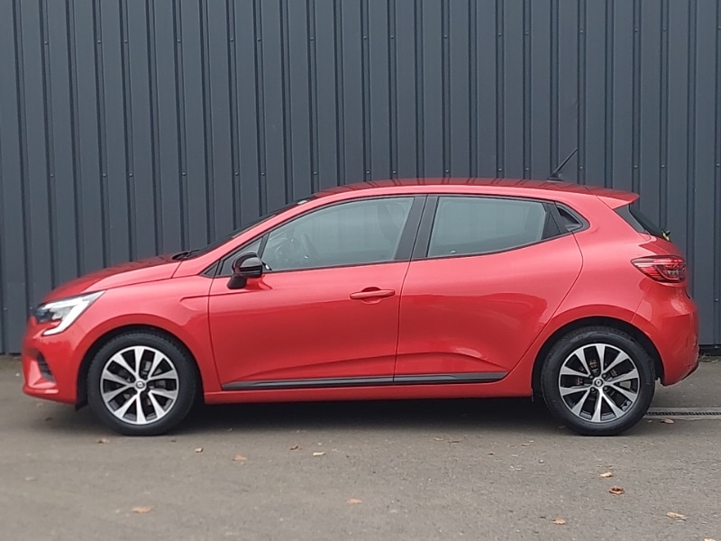 Used Renault Clio 2022 for sale - 76695356: Photo 4