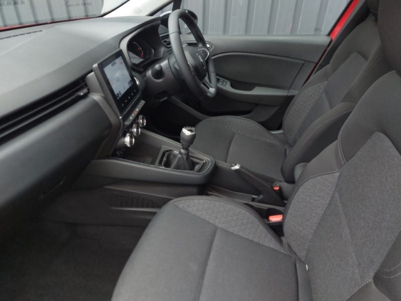 Used Renault Clio 2022 for sale - 76695356: Photo 5