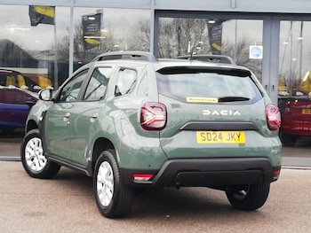 Used Dacia Duster 2024 for sale - 77876779: Photo