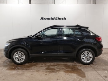 Used Volkswagen T-Roc 2023 for sale - 78474199: Photo