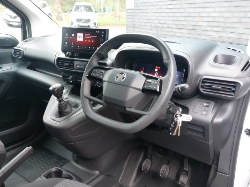 Used Vauxhall Combo 2024 for sale - 76764915: Photo 2