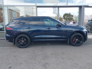 Used Jaguar F-Pace 2023 for sale - 76465863: Photo