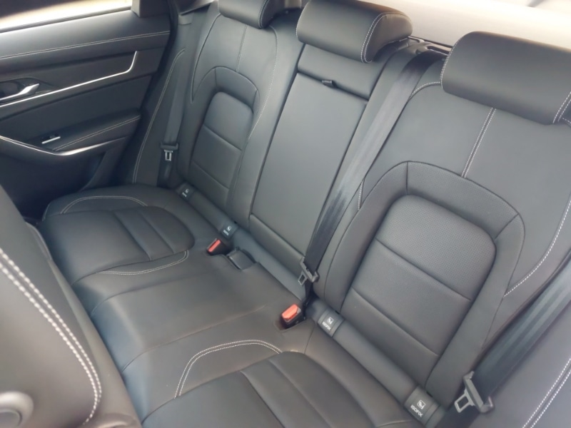 Used Jaguar F-Pace 2023 for sale - 76465863: Photo 6