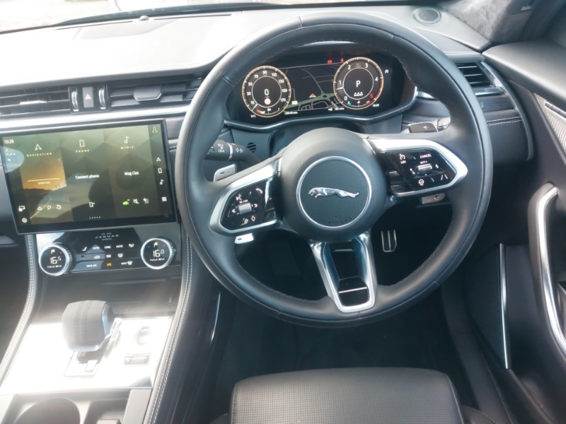 Used Jaguar F-Pace 2023 for sale - 76465863: Photo 7