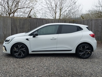 Used Renault Clio 2023 for sale - 78647724: Photo
