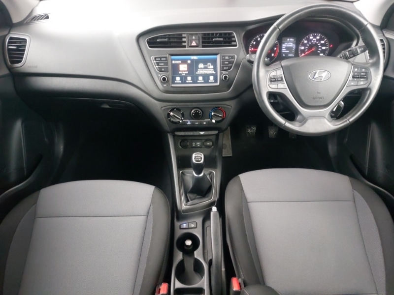 Used Hyundai i20 2020 for sale - 77907131: Photo 2