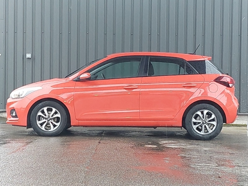 Used Hyundai i20 2020 for sale - 77907131: Photo 4