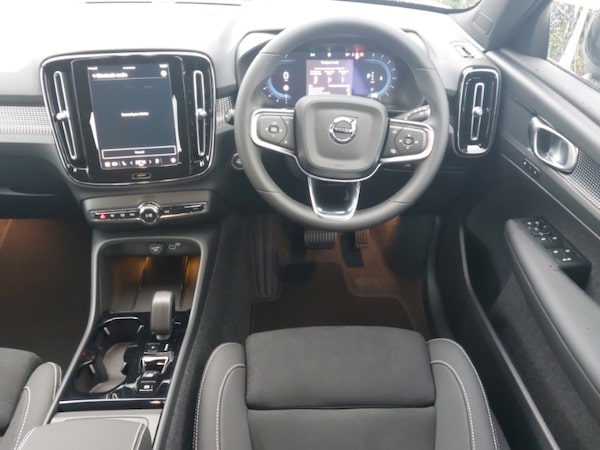 Used Volvo XC40 2025 for sale - 76325214: Photo 7
