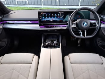 Used BMW i5 2023 for sale - 76358450: Photo